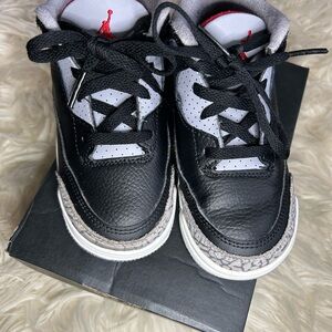 Jordan Black and WhiteJordan”Cement” 3s